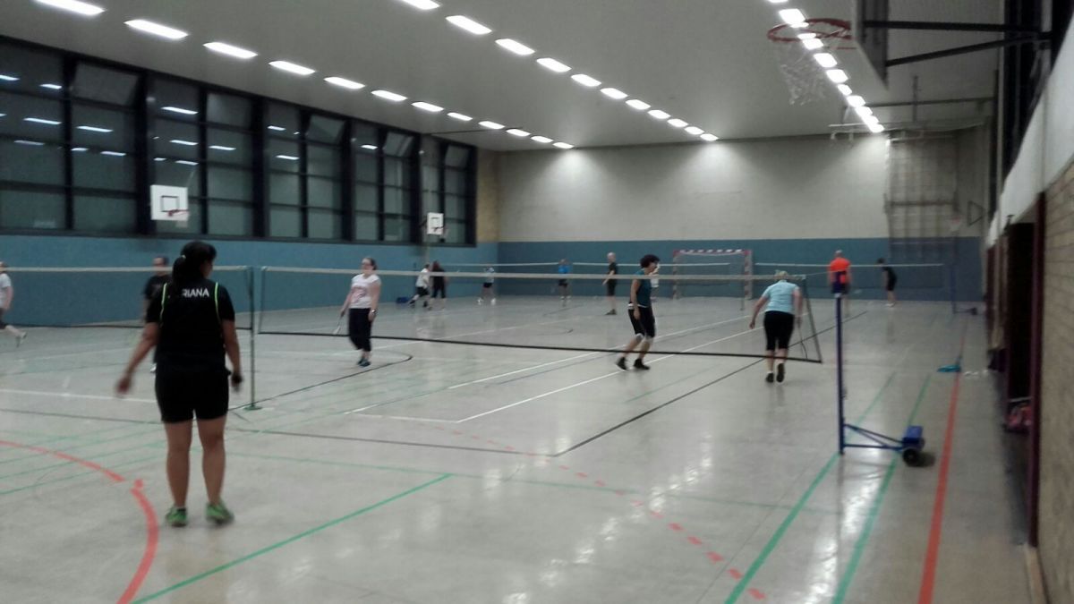 Erstes Training der Badmintonabteilung